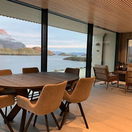 Stor Moderne Leilighet I Henningsvaer, 70 Kvm エクステリア 写真